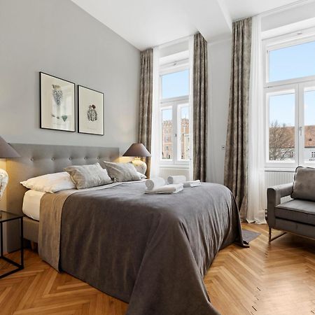Sgrafit Apartments - Self Check-In Рец Екстериор снимка