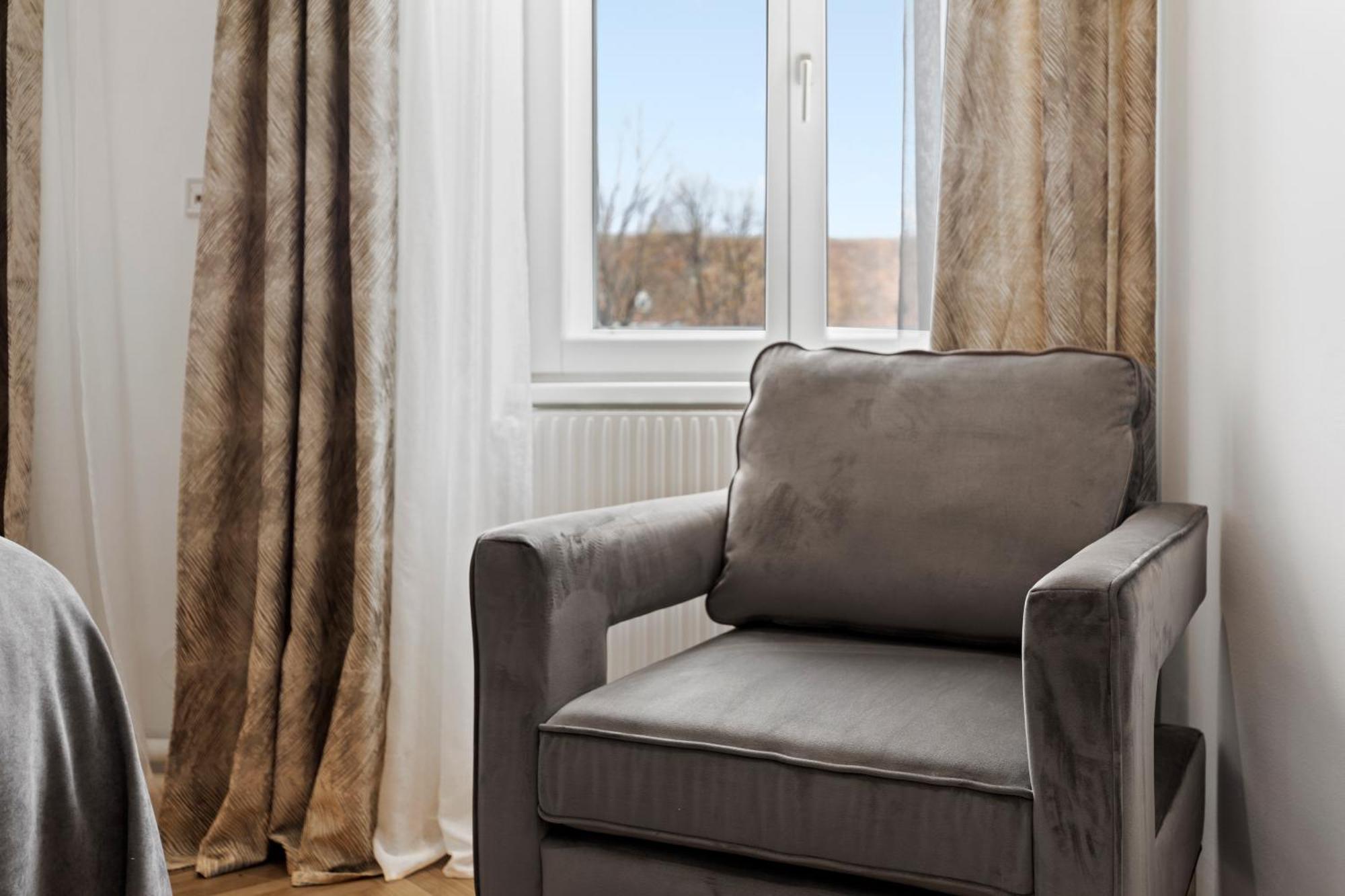 Sgrafit Apartments - Self Check-In Рец Екстериор снимка