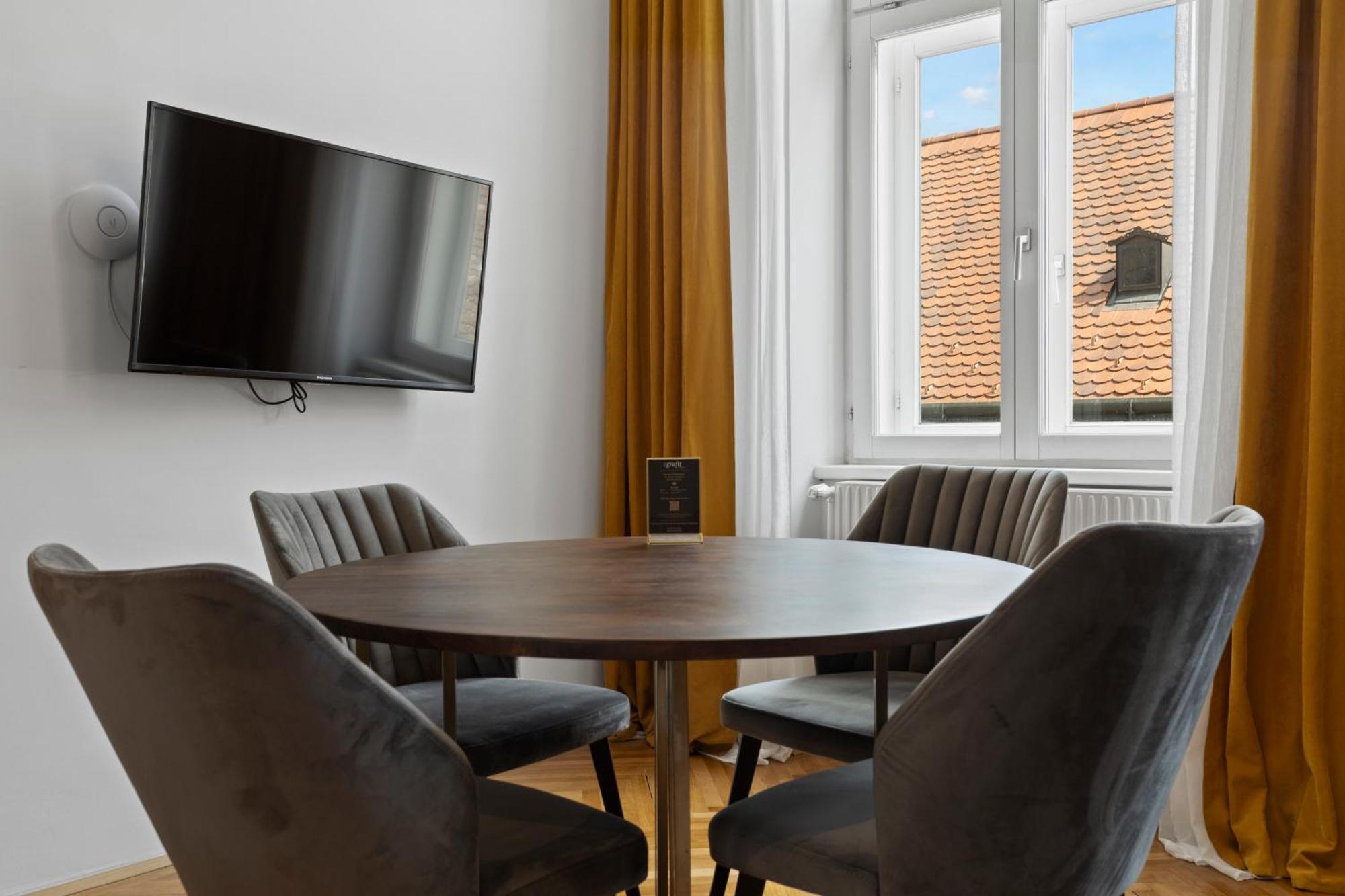 Sgrafit Apartments - Self Check-In Рец Екстериор снимка