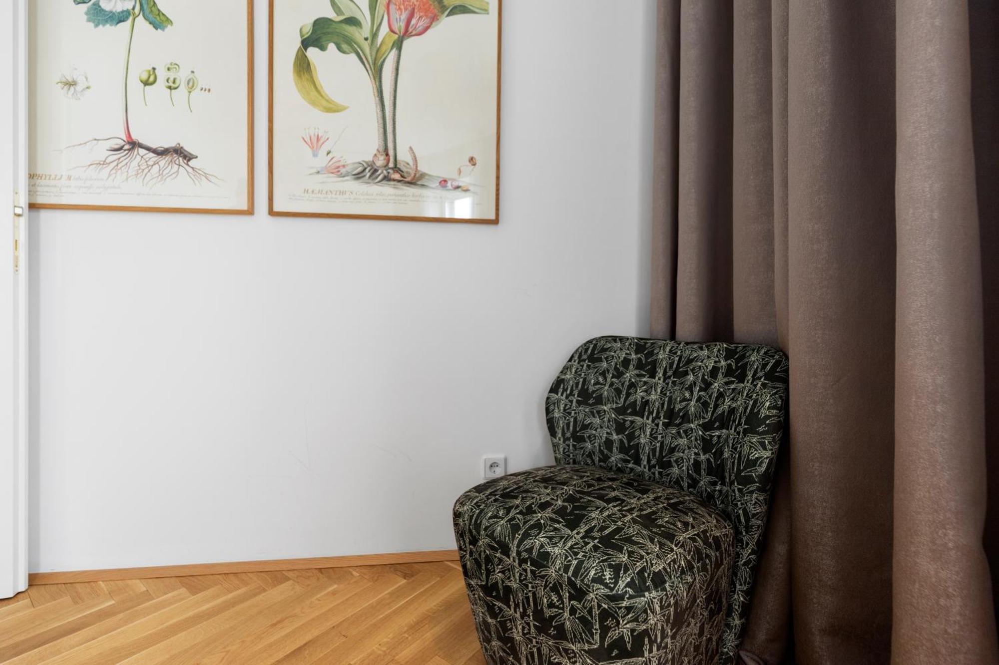Sgrafit Apartments - Self Check-In Рец Екстериор снимка