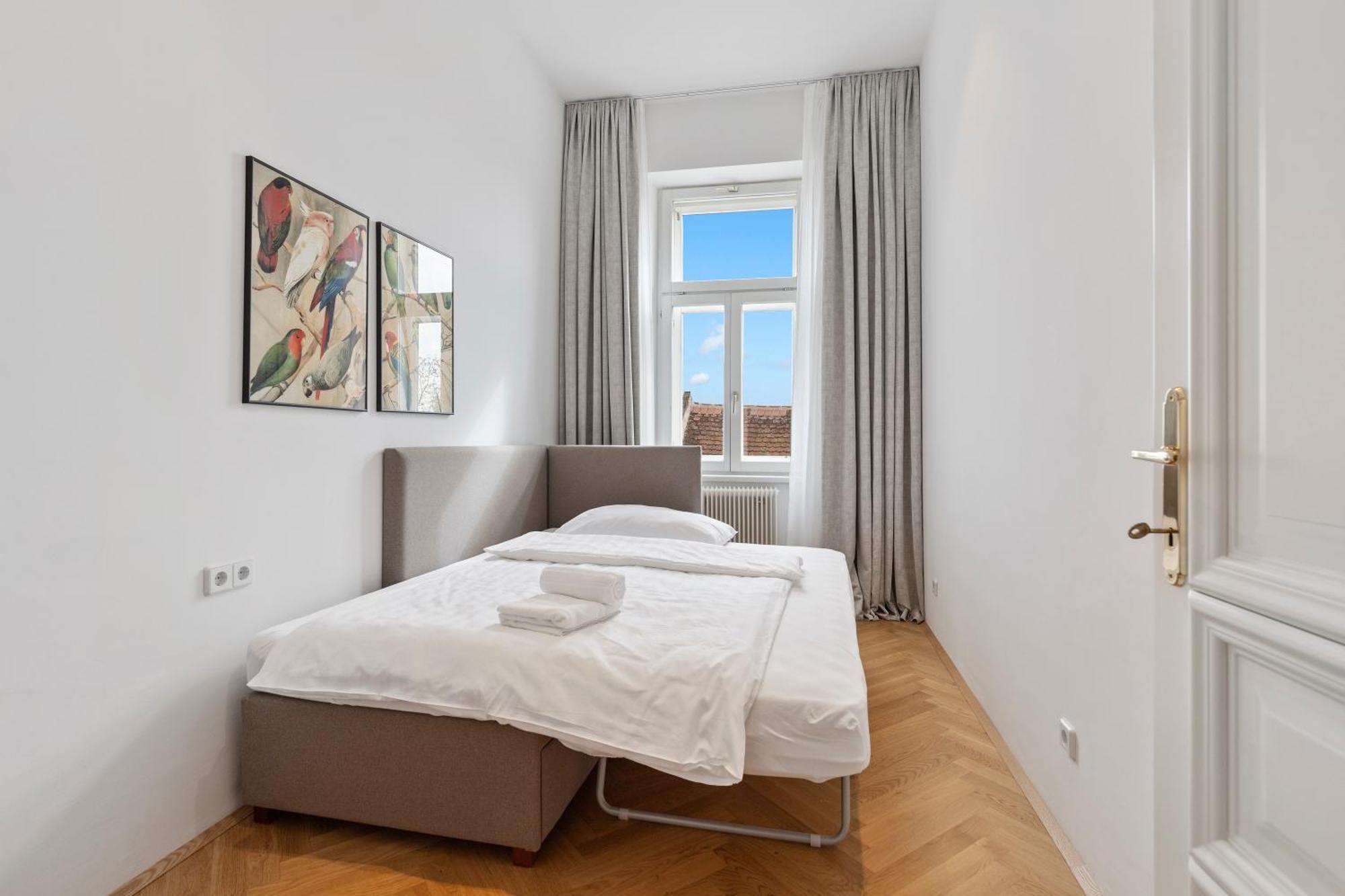 Sgrafit Apartments - Self Check-In Рец Екстериор снимка